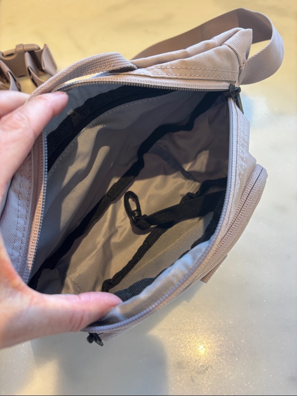 Carhartt Pink Waist Pack with Front Zip Pocket - Picture 4 of 8